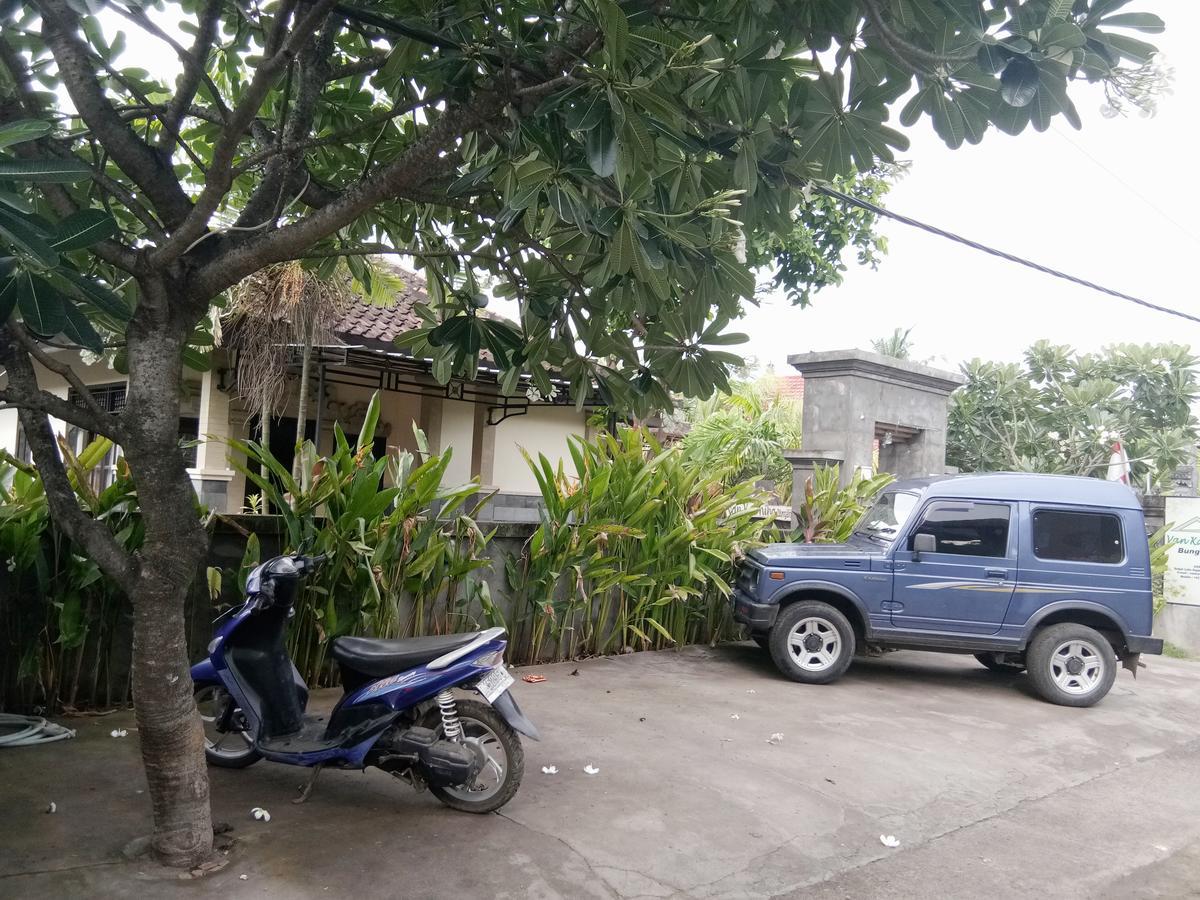 Van Karning Bungalow Pemuteran Екстериор снимка